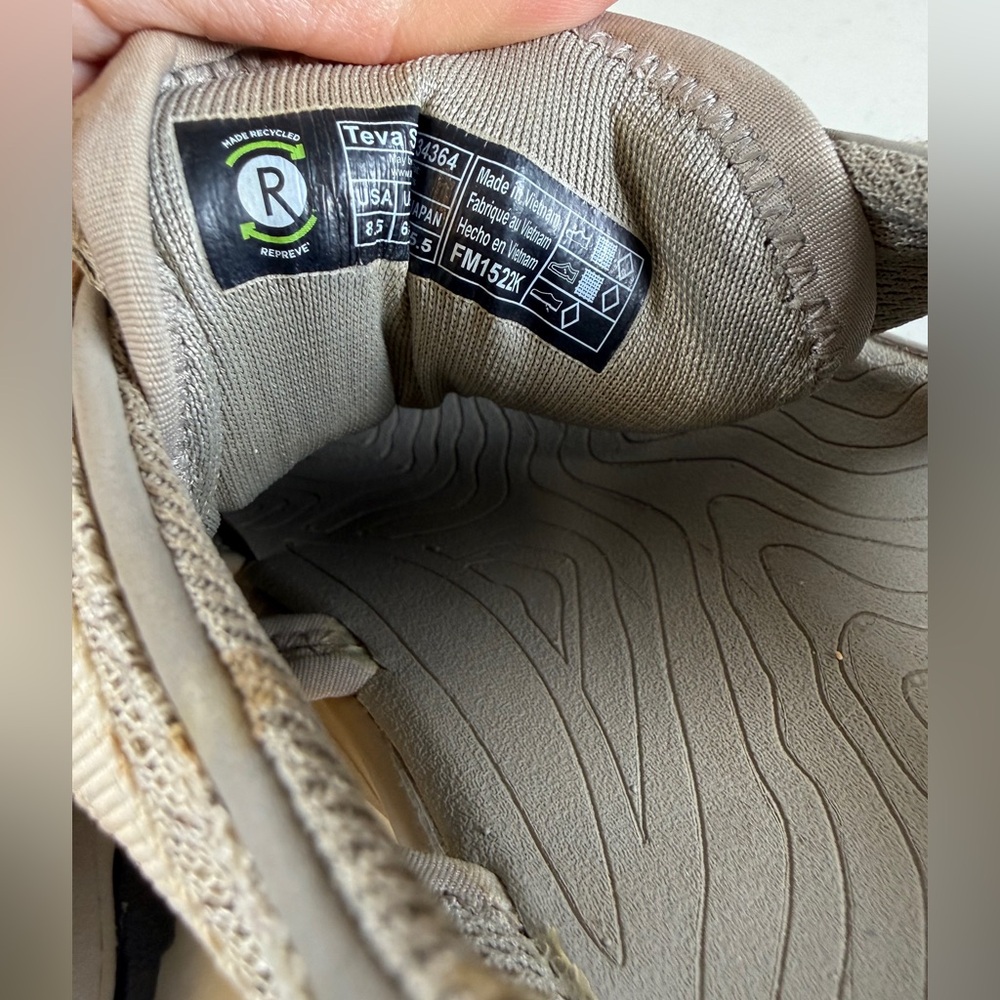 Teva Sandals Size 8.5 Womens Outflow CT Shoes Womens Tan Hiking Outdoor - Picture 6 of 9